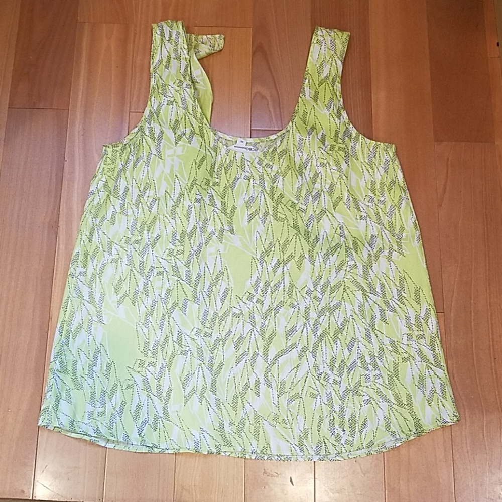 BCBG silky tank - Picture 3 of 4